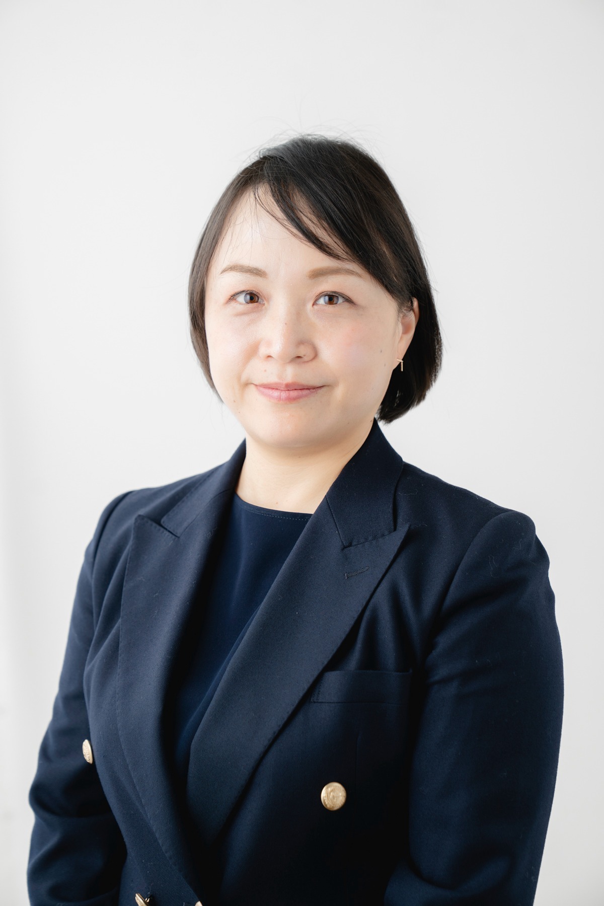 新川奈津子